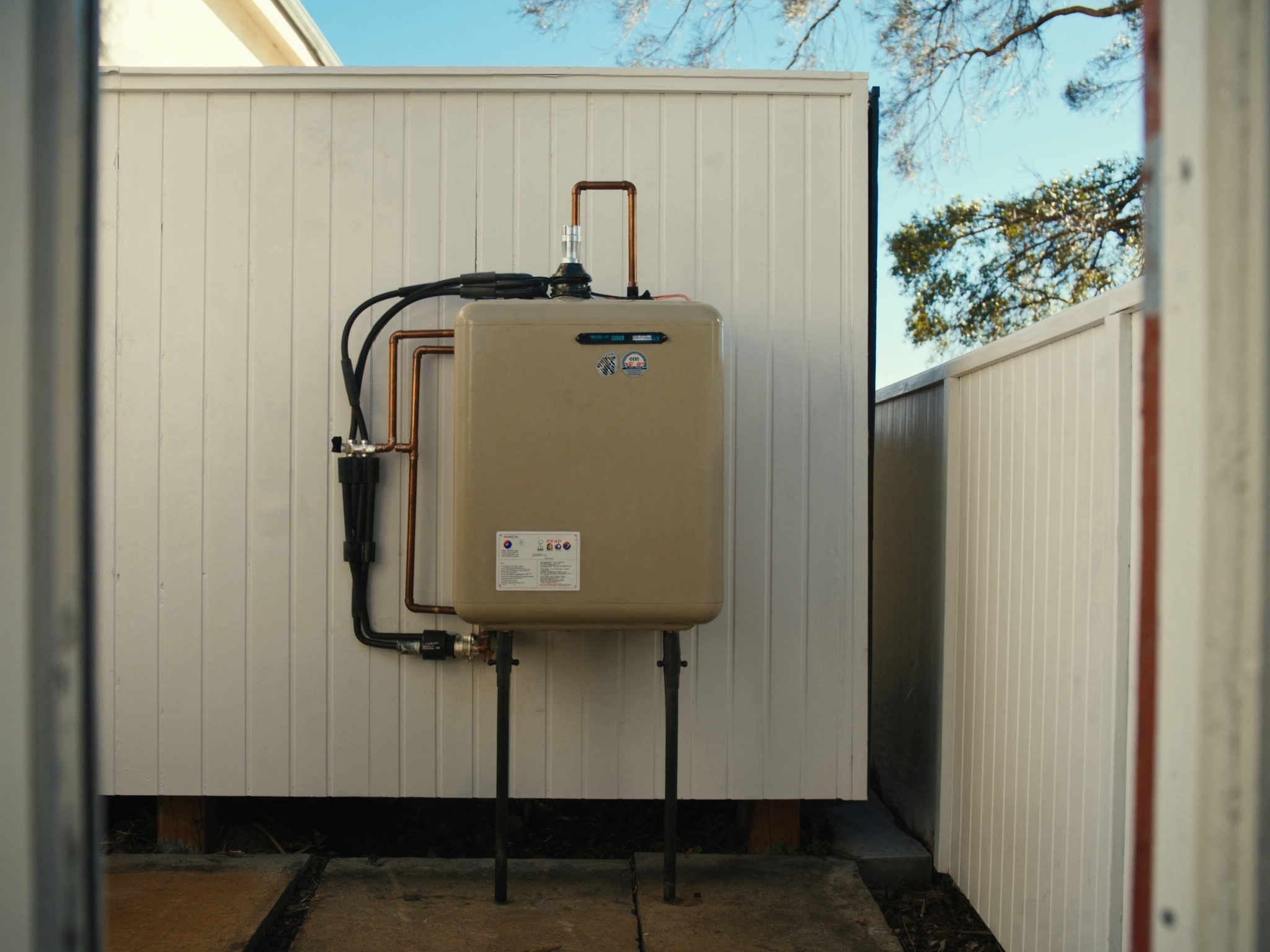 Hot water — Hot water system, sorted start to finish